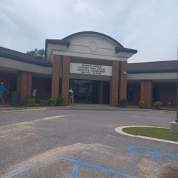 Foley Driver's License Office - Doing some car stuff.