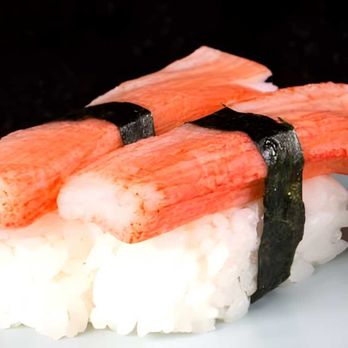 Sushi Addicts Express - three pieces of sushi on a plate - Sushi Bars Near Me - Hollywood, Florida Sushi Addicts Express - three pieces of sushi on a plate - Sushi Bars Near Me - Hollywood, Florida