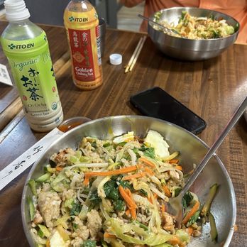 Yong's Kal-Bi - Bi-Bim-Bop spicy chicken special - Korean Near Me - Waimea, Hawaii