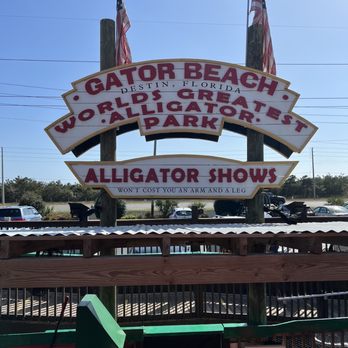 Fudpucker's - Seafood Near Me - Destin, Florida