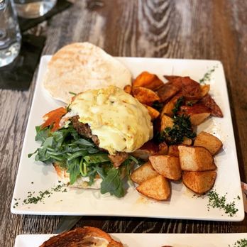 Yaz's Table - Breakfast Burger - Breakfast & Brunch Near Me - Abington, Massachusetts