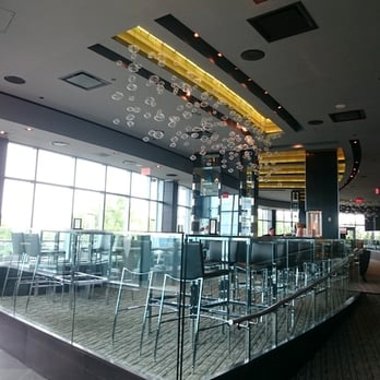 R5 - Lounges Near Me - Niagara Falls, Ontario