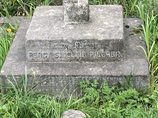 Brompton Cemetery by null