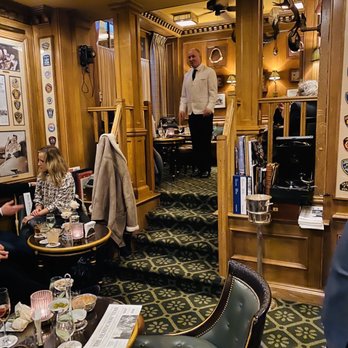 Bar Hemingway - Cozy tight space - Cocktail Bars Near Me - Paris, 75