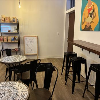 Dahlia Coffee - Inside seating area - Coffee & Tea Near Me - Cleveland, Ohio