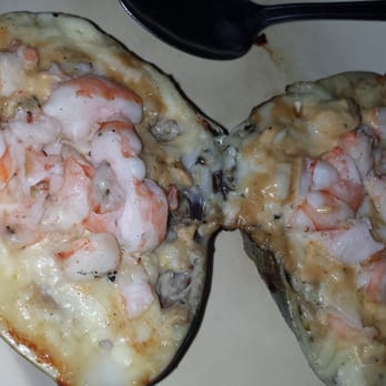 El Primo Nava - Shrimp stuffed clam - Seafood Near Me - Ensenada, BCN