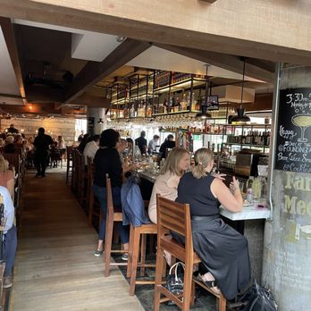 Founding Farmers DC - 1st floor bar - American Near Me - Washington, DC, District of Columbia