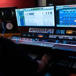 Undercaste Studios - In the moment with Undercaste Engineer Randy Ross!