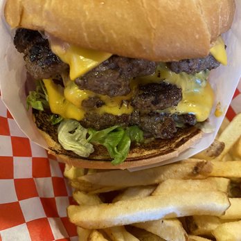 Burger Claim - 1lbs burger - Burgers Near Me - Centralia, Washington