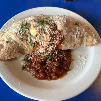 Reginelli's Pizzeria - Sergio Calzone - Pizza Near Me - Baton Rouge, Louisiana