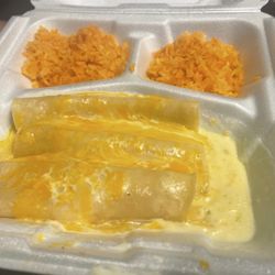 Casa Michoacana - Enchilada plate