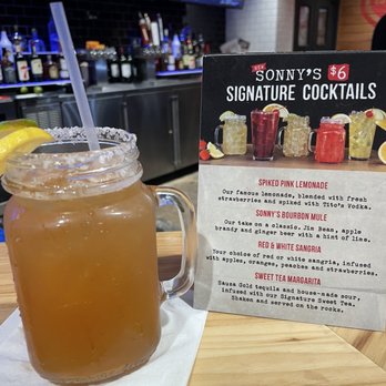 Sonny's BBQ - At the bar - Barbeque Near Me - Apopka, Florida Sonny's BBQ - At the bar - Barbeque Near Me - Apopka, Florida