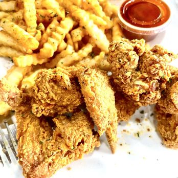 Simone's Kitchen And Cocktails - Chicken Wings Near Me - Birmingham, Alabama Simone's Kitchen And Cocktails - Chicken Wings Near Me - Birmingham, Alabama