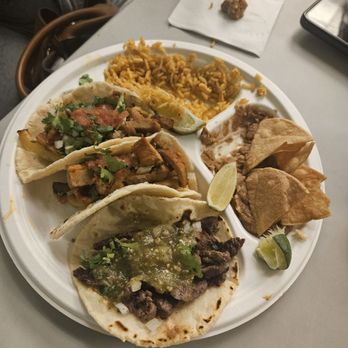 Pinches Tacos - Chicken and steak tacos - Mexican Near Me - Las Vegas, Nevada
