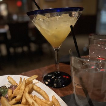 Brown Derby Wood Fired Steakhouse Medina - Giant drinks - Wine Bars Near Me - Medina, Ohio