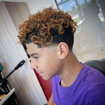 Juanchi The Barber - Barbers Near Me - Pembroke Pines, Florida Juanchi The Barber - Barbers Near Me - Pembroke Pines, Florida
