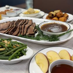 Roasters 'N Toasters - Pinecrest - High Holidays catering with all the traditional favorites you love for your table.