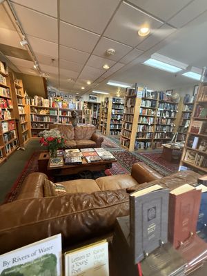 Landmark Booksellers | Franklin, Tennessee by null