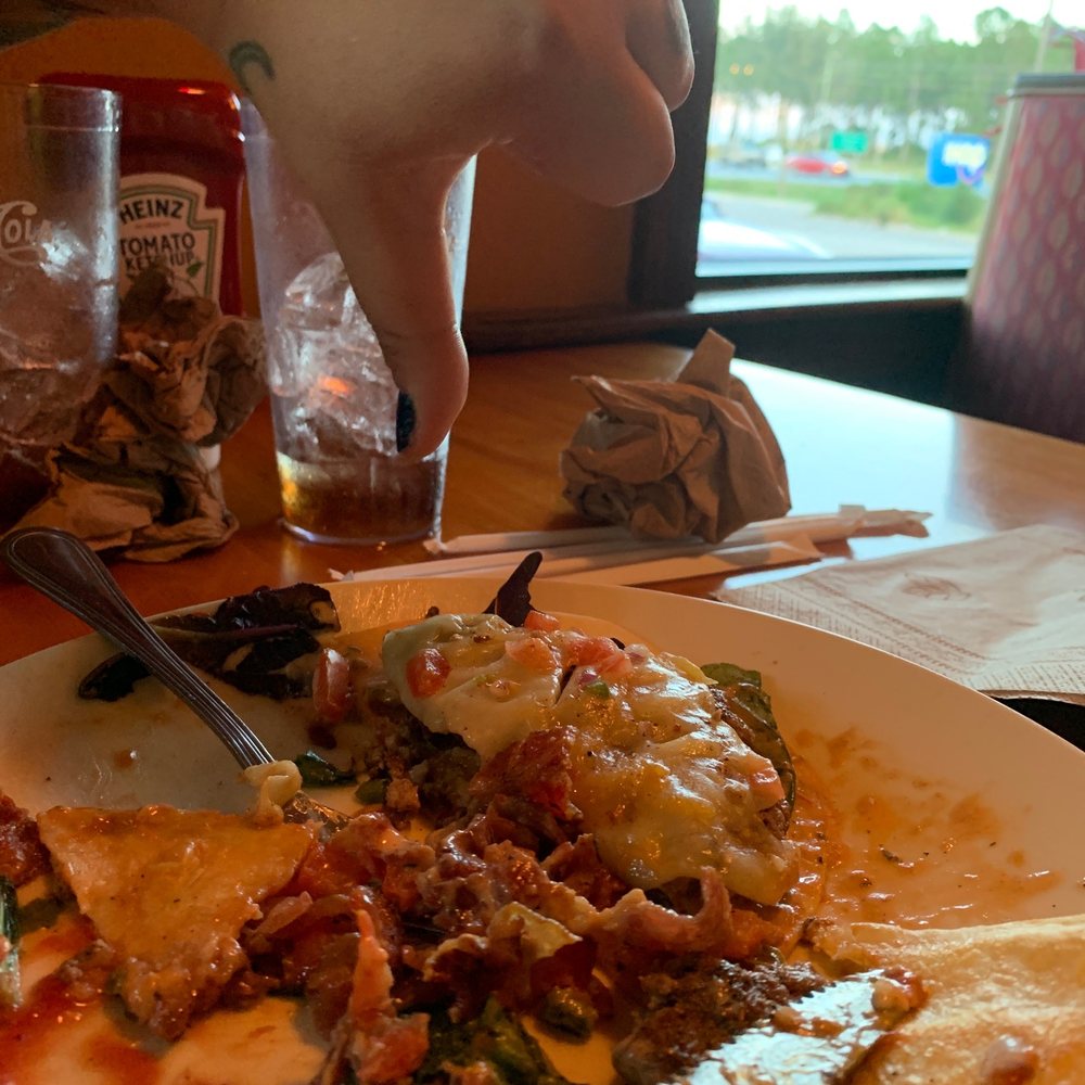 Applebee's Grill + Bar - A miserable quesadilla burger that came out drenched( soaking wet ) and tasted awful , not worth finishing. - American Near Me - Davenport, Florida Applebee's Grill + Bar - A miserable quesadilla burger that came out drenched( soaking wet ) and tasted awful , not worth finishing. - American Near Me - Davenport, Florida