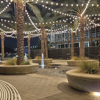 Sweet Republic - Seating outside - Ice Cream & Frozen Yogurt Near Me - Tempe, Arizona