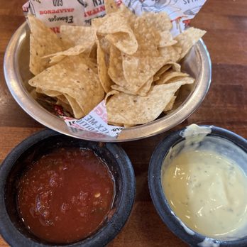 El Toro Mexican Restaurant - Chips and salsas - Mexican Near Me - Baytown, Texas El Toro Mexican Restaurant - Chips and salsas - Mexican Near Me - Baytown, Texas