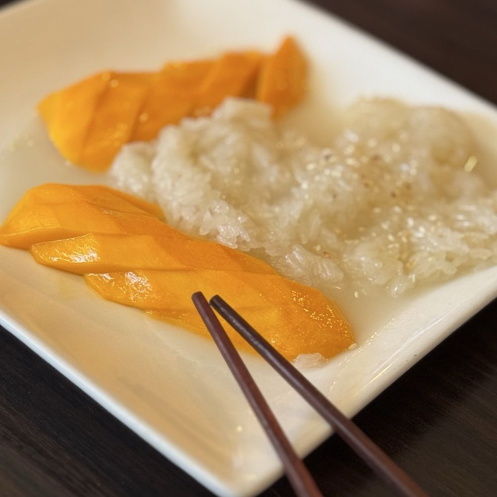 Homemade Sticky Rice with Mango (in Season Only) Homemade Sticky Rice with Mango (in Season Only)