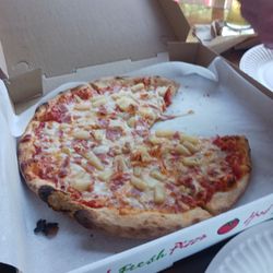 Stone Pine Pizza