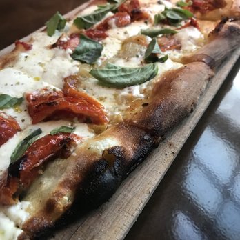Ella Elli - Tomato, Burrata and Basil Flatbread - Wine Bars Near Me - Chicago, Illinois Ella Elli - Tomato, Burrata and Basil Flatbread - Wine Bars Near Me - Chicago, Illinois