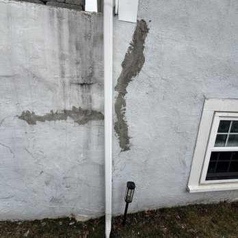 Boston’s Best Asphalt & Construction - Cracked retaining wall - Waterproofing Near Me - Boston, Massachusetts