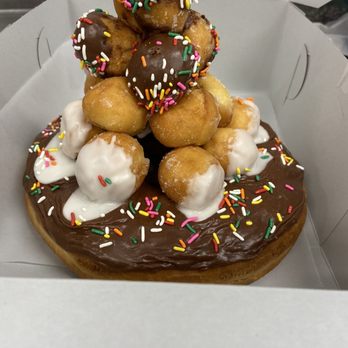 Dainty Donuts - Getting ready for a birthday celebration! - Donuts Near Me - San Ramon, California