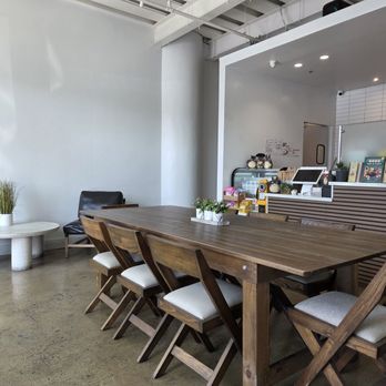 Bubble U - interior - Coffee & Tea Near Me - Los Angeles, California