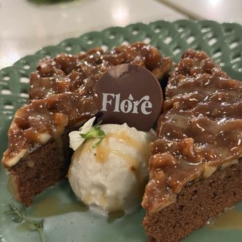 Flore Cafe - Thai Near Me - Tysons, Virginia
