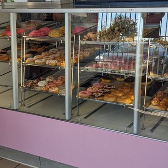 The Donut Makers - Yummy pastries - Donuts Near Me - Garden Grove, California The Donut Makers - Yummy pastries - Donuts Near Me - Garden Grove, California