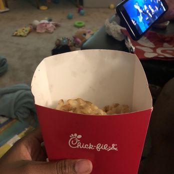 Chick-fil-A - This is a large fry but it's half empty. So annoyed! - Fast Food Near Me - Los Angeles, California Chick-fil-A - This is a large fry but it's half empty. So annoyed! - Fast Food Near Me - Los Angeles, California