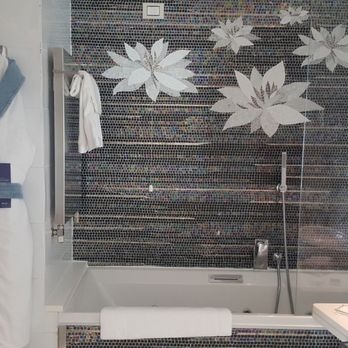 Meliá Villa Capri Hotel & Spa - Bathroom in guest room. - Hotels Near Me - Anacapri, NA