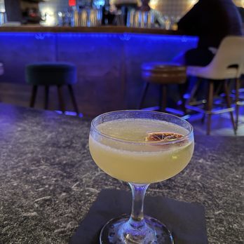 George's Keep - honesuckle drink on happy hr menu - Cocktail Bars Near Me - San Antonio, Texas