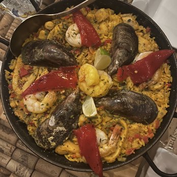 El Pimiento Restaurant - Paella Valenciana - Tapas Bars Near Me - Miami Lakes, Florida El Pimiento Restaurant - Paella Valenciana - Tapas Bars Near Me - Miami Lakes, Florida
