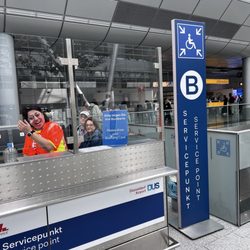 Flughafen Düsseldorf - DUS - ADA services