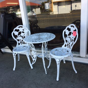Eager Beaver - Furniture Stores Near Me - Waldport, Oregon