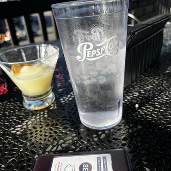 Lil Pig Lil Pig - Great ice pellets in drink, pager notifies you of food being ready, and black paper napkins - Barbeque Near Me - Vancouver, Washington