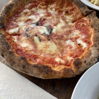 Pizza Secret - Margherita Pizza - Pizza Near Me - Brooklyn, New York Pizza Secret - Margherita Pizza - Pizza Near Me - Brooklyn, New York