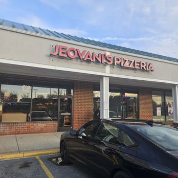 Jeovani's Pizzeria - Italian Near Me - Damascus, Maryland