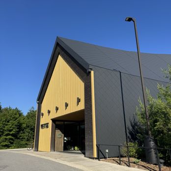Vetta Nordic Spa - Outside - Day Spas Near Me - Oro-Medonte, Ontario Vetta Nordic Spa - Outside - Day Spas Near Me - Oro-Medonte, Ontario