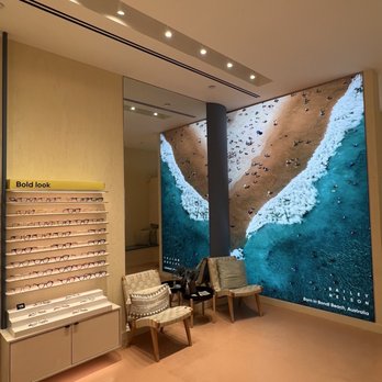 Bailey Nelson Optometrist - Toronto Eaton Centre - Interior - Optometrists Near Me - Toronto, Ontario Bailey Nelson Optometrist - Toronto Eaton Centre - Interior - Optometrists Near Me - Toronto, Ontario