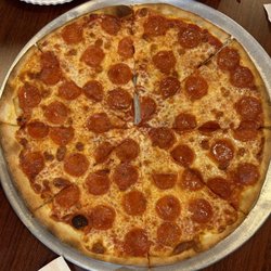 V & S Pizzeria - Pepperoni pizza well done