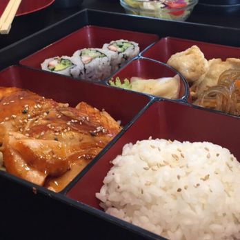 Pearl Sushi - salmon bento box - Japanese Near Me - Richmond Hill, Ontario Pearl Sushi - salmon bento box - Japanese Near Me - Richmond Hill, Ontario
