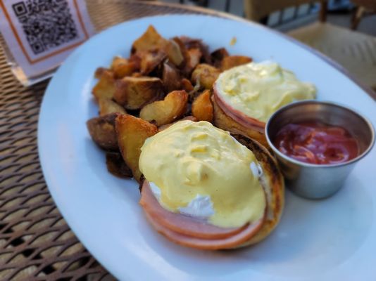 Stephanie's On Newbury by null