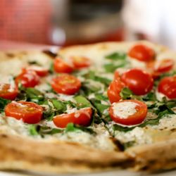 Dough Craft Pizza - Bianca pizza