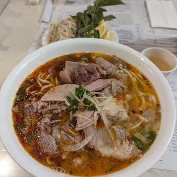 Pho Lan - Bun bo hue - Vietnamese Near Me - Richmond, British Columbia