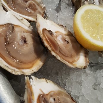 Opium la Cabane - Belon oyster. Briney and super delicious - Seafood Near Me - Paris, 75 Opium la Cabane - Belon oyster. Briney and super delicious - Seafood Near Me - Paris, 75